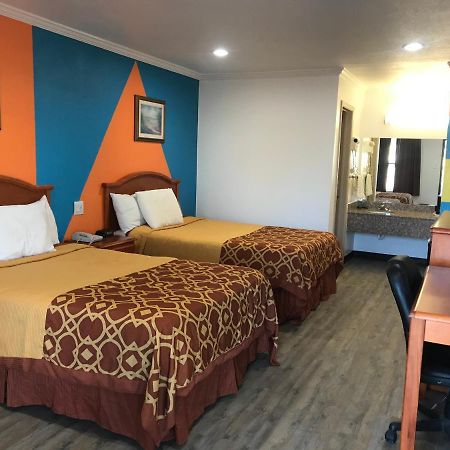 Americas Best Value Inn Bowie Екстериор снимка