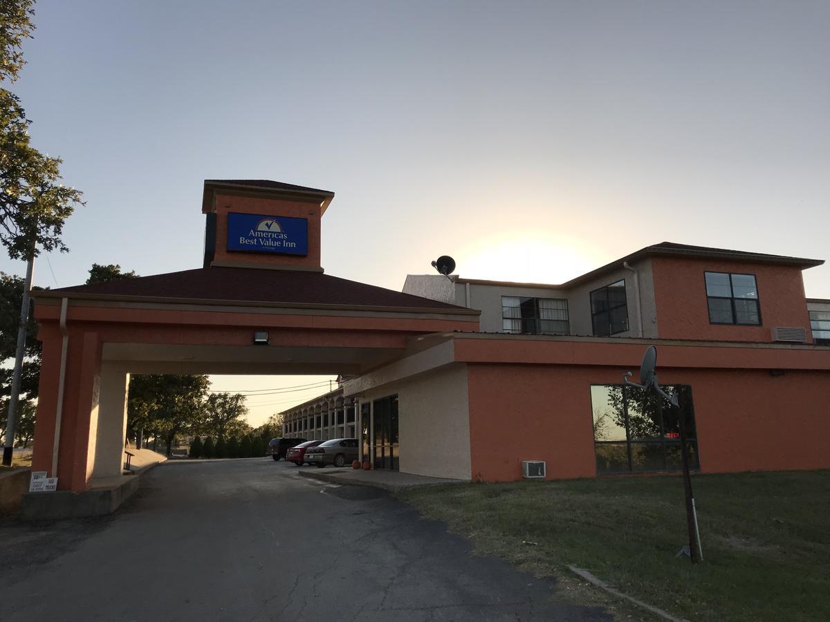Americas Best Value Inn Bowie Екстериор снимка